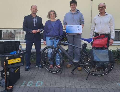 Fahrrad-Servicestation für das Albert-Schweitzer-Gymnasium